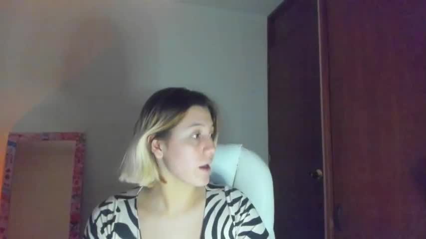 The girl of your dreams or lia Webcam Preview